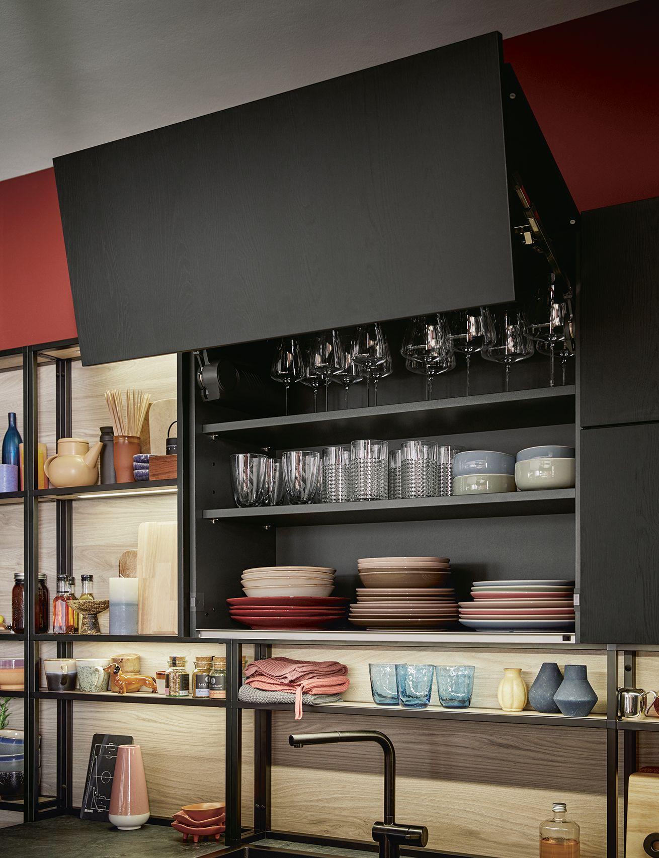 Faltklappen-Oberschrank.jpg