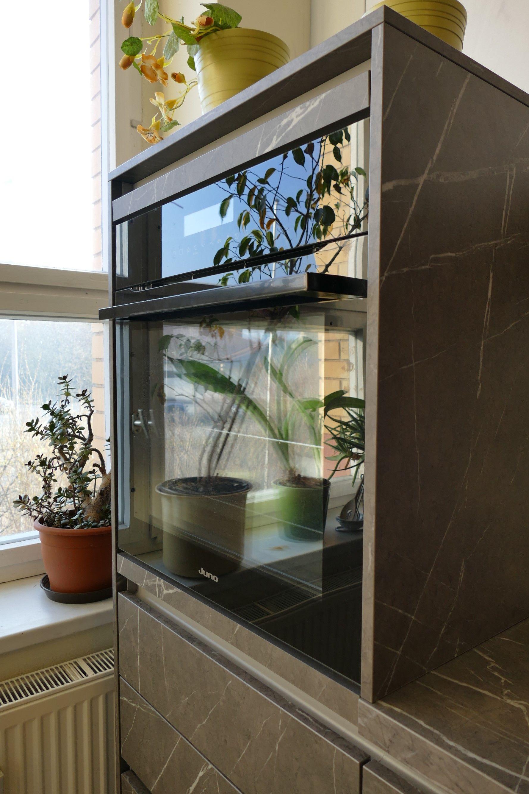 Juno Backofen mit Pyrolyse.JPG