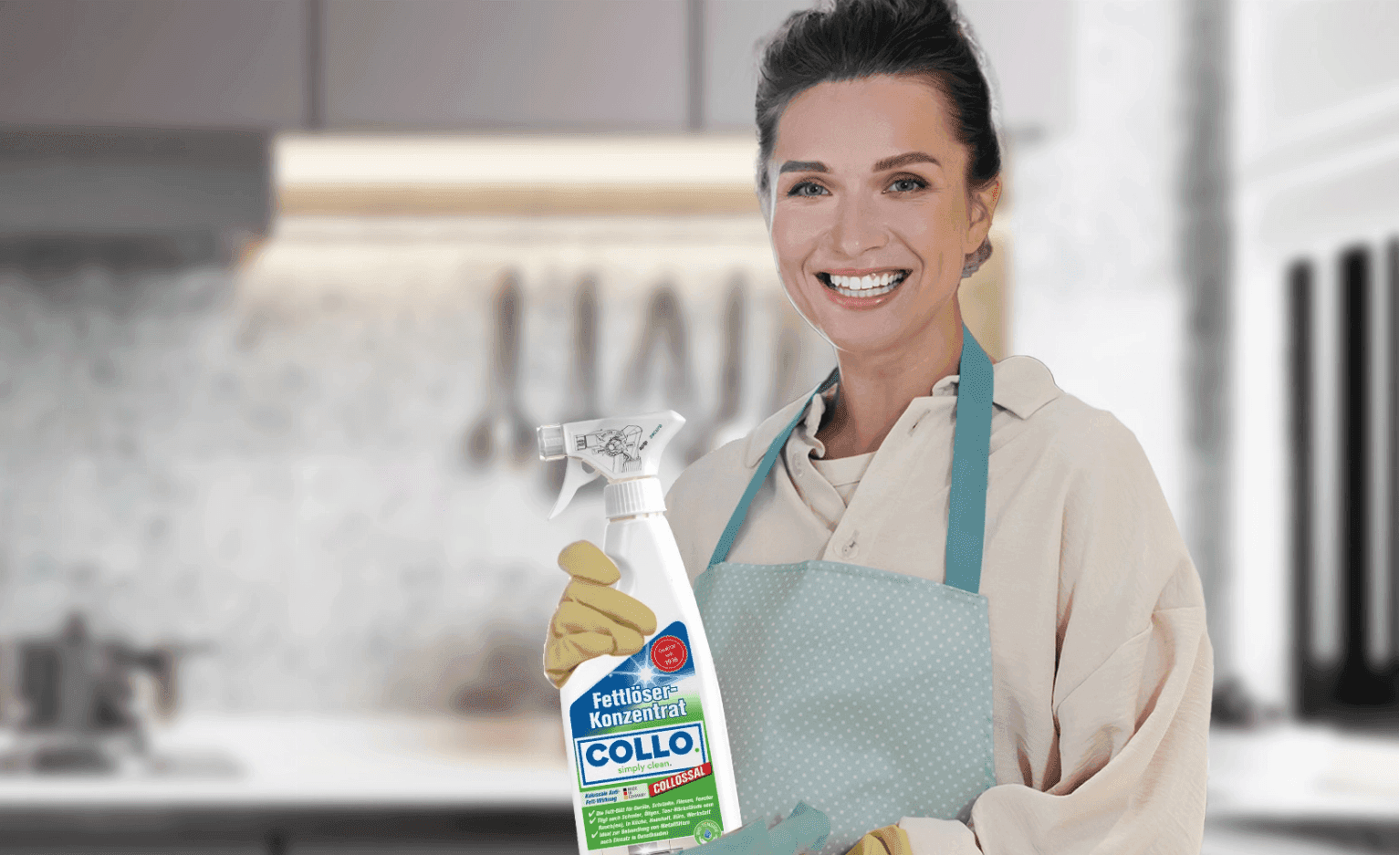 frau-mit-fettlo-ser-in-kueche.png
