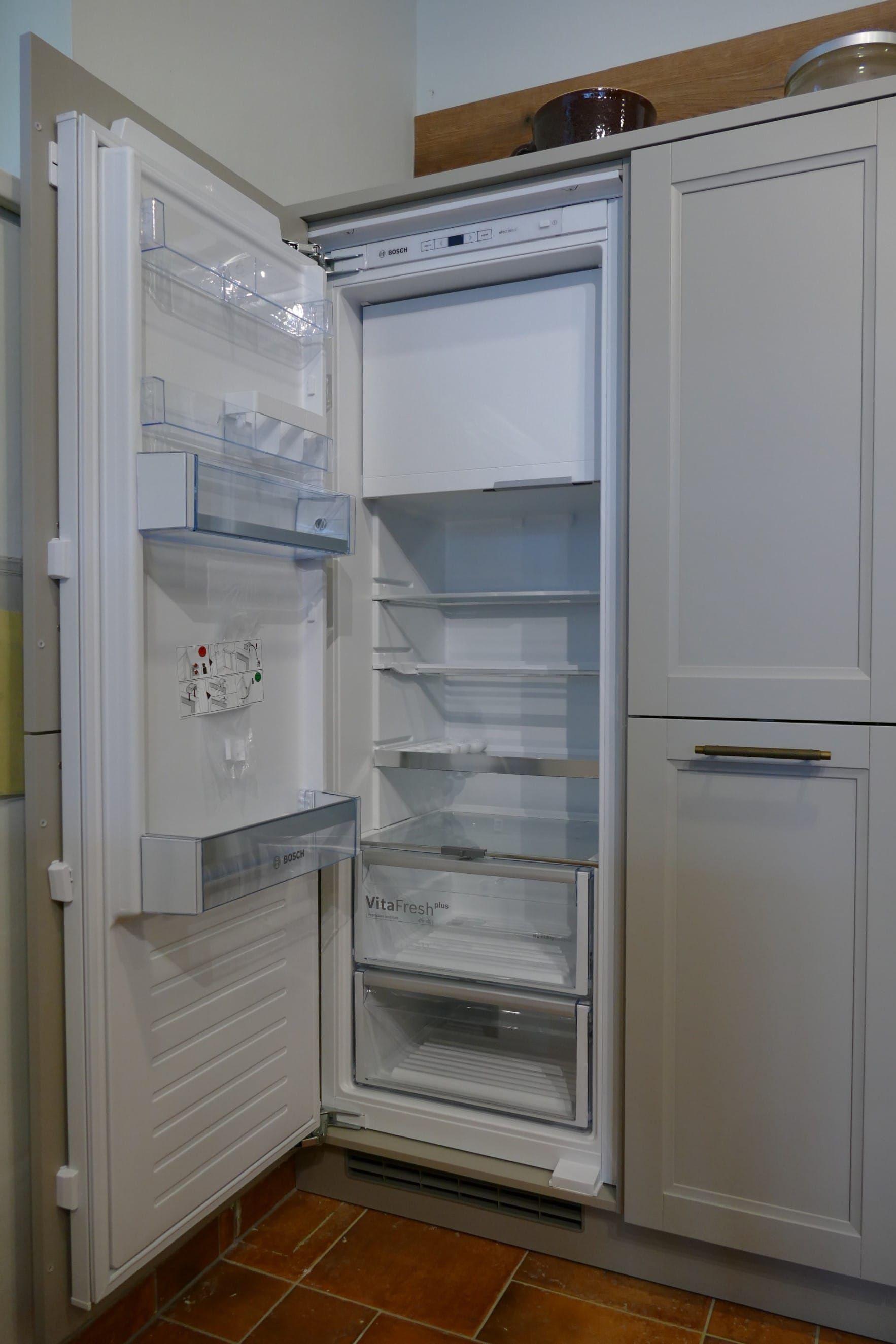 großer BOSCH Kühlschrank mit Vita Fresh.JPG